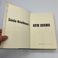 Linda Goodman's Sun Signs (1968) Linda Goodman Astrology Hardcover Dust Jacket